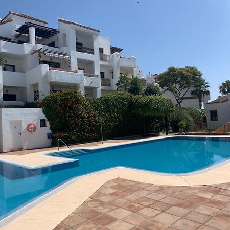 Quiet Family Apartment, 4 Pools, Close To The Beach And Golf, La Marina Alcaidesa 9 02 المظهر الخارجي الصورة