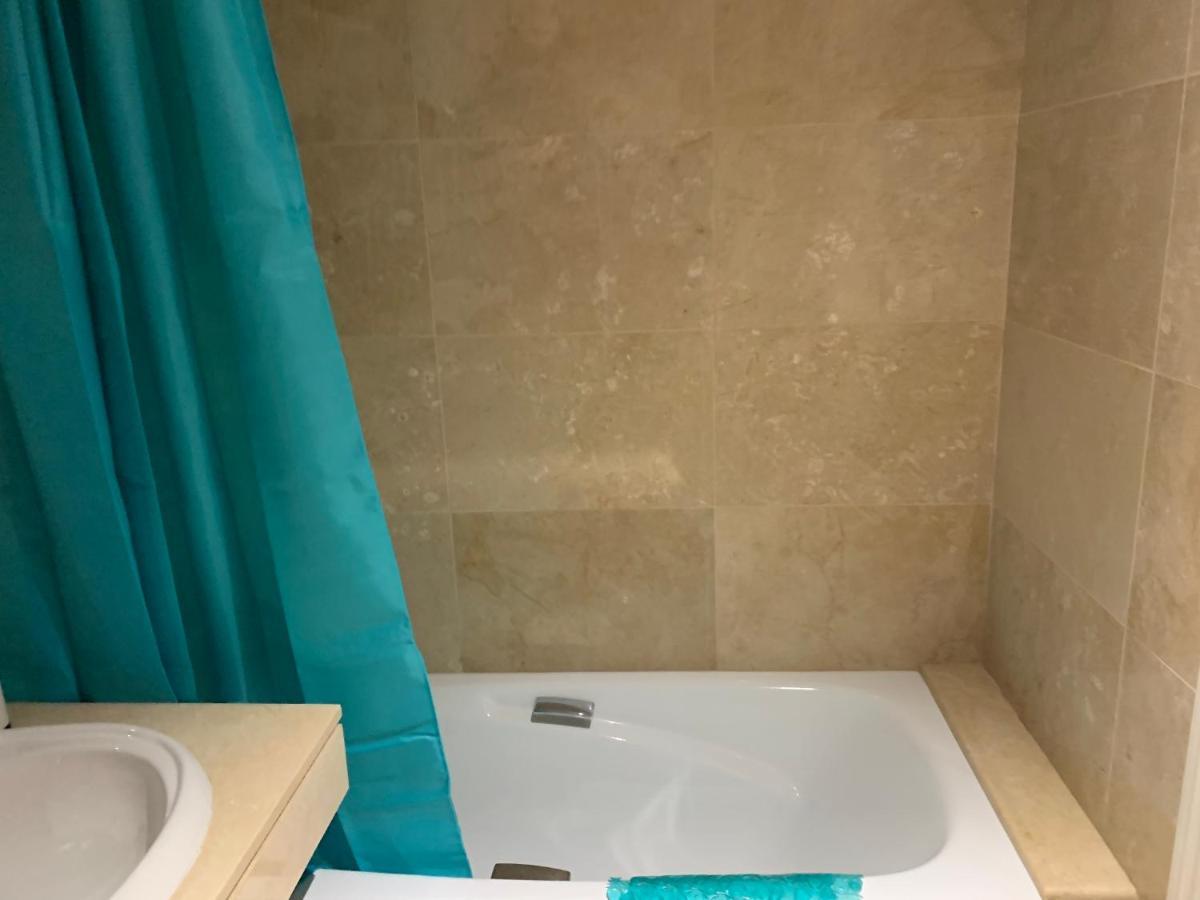Quiet Family Apartment, 4 Pools, Close To The Beach And Golf, La Marina Alcaidesa 9 02 المظهر الخارجي الصورة