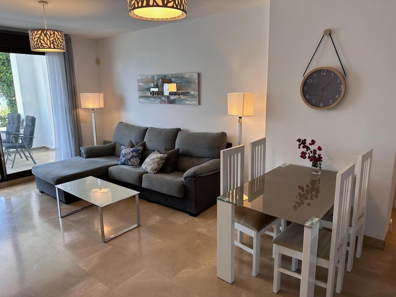 Quiet Family Apartment, 4 Pools, Close To The Beach And Golf, La Marina Alcaidesa 9 02 المظهر الخارجي الصورة