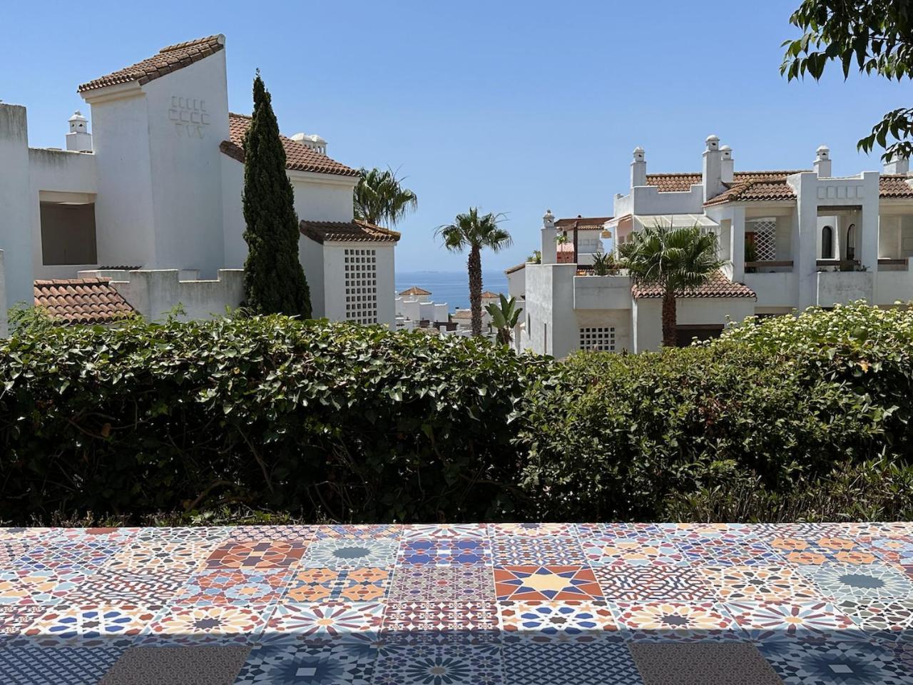 Quiet Family Apartment, 4 Pools, Close To The Beach And Golf, La Marina Alcaidesa 9 02 المظهر الخارجي الصورة
